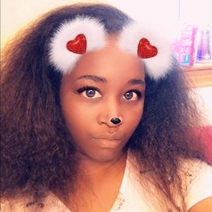 Meet your Posher, Shawntee